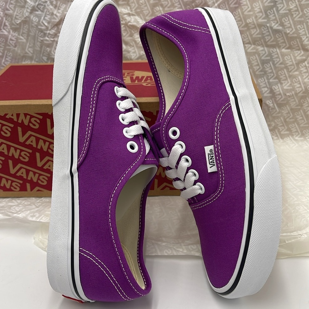 Vans Men’s Purple Canvas Sneakers Waffle Sole Authentic
Color Theory Willow herb - Picture 11 of 16